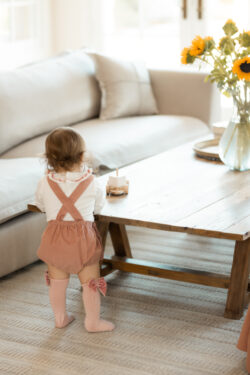 ⁦Velvet romper - Pale pink⁩ – תמונה ⁦3⁩