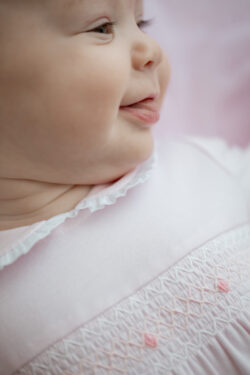 ⁦emily babygrow - pink⁩ – תמונה ⁦2⁩