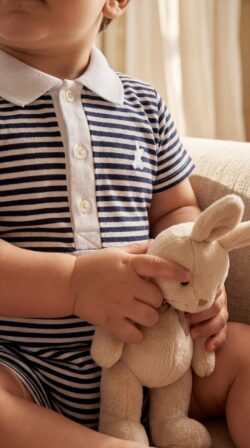 NAVY STRIPES - ROMPER detail