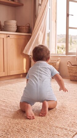 ⁦SKY BLUE  STRIPES - ROMPER⁩ – תמונה ⁦3⁩