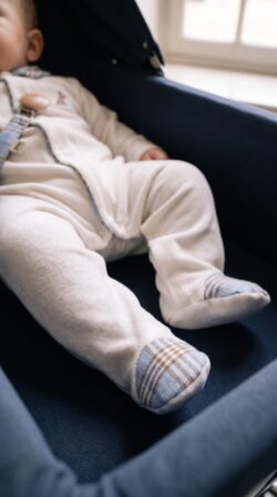 ⁦BLUE CHATEAU BABYGROW⁩ – תמונה ⁦3⁩