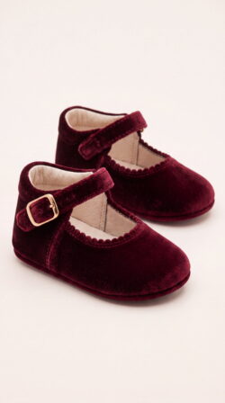 BURGUNDY PRE-WALKER SHOES