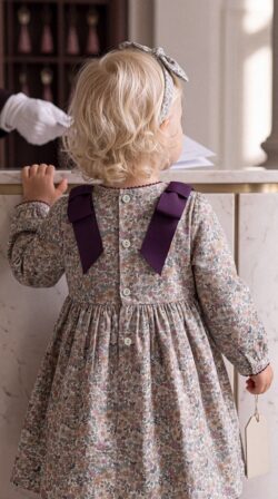 ⁦FLORAL MUSE BABY DRESS⁩ – תמונה ⁦2⁩